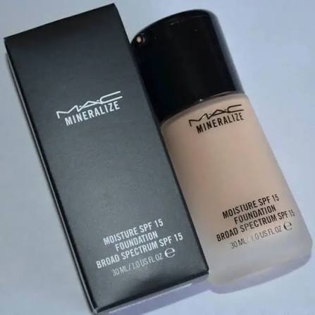 [BEA-COS-MAQ-0011]  MAC Mineralize Moisture SPF 15 Foundation 